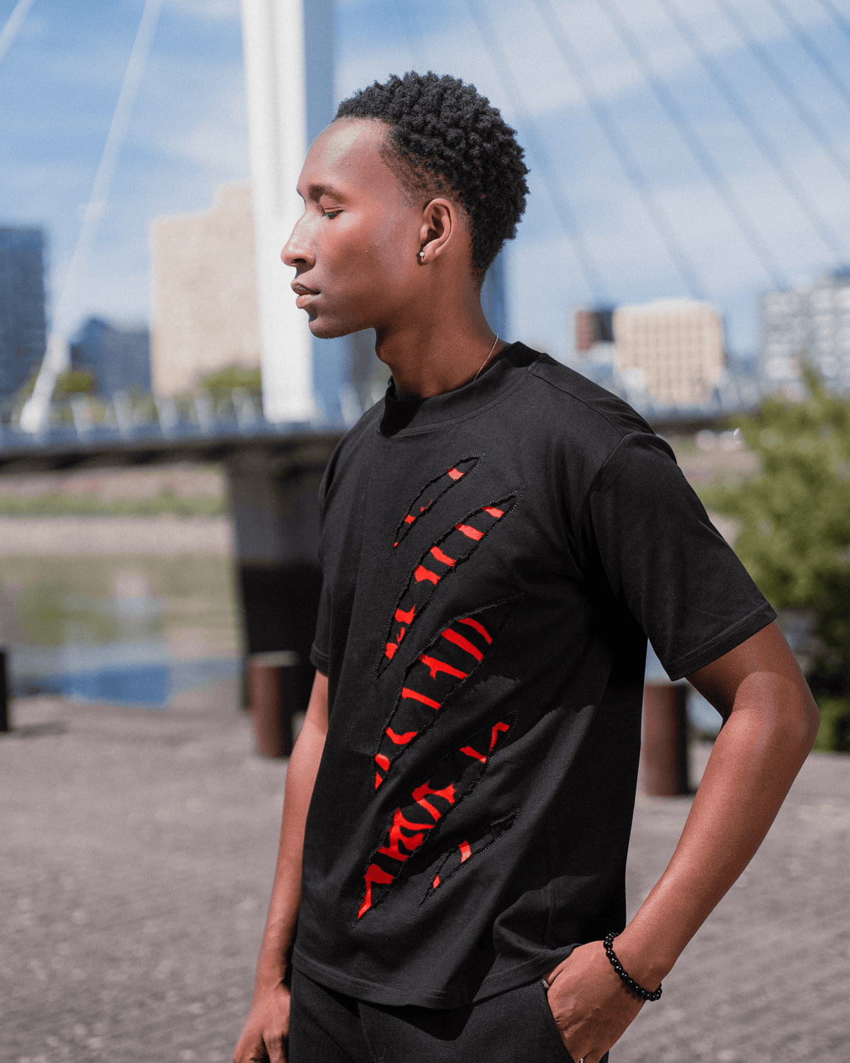 SHADOW TEE